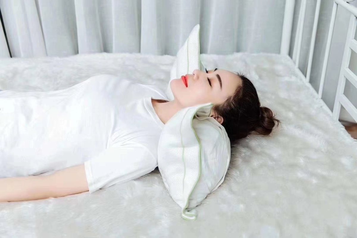 The Zhuyun pillow molded by hand so the beads gather under the neck